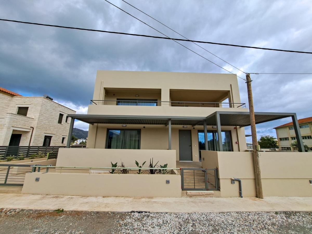 Rosemary Apartments Palaiochora Exterior photo